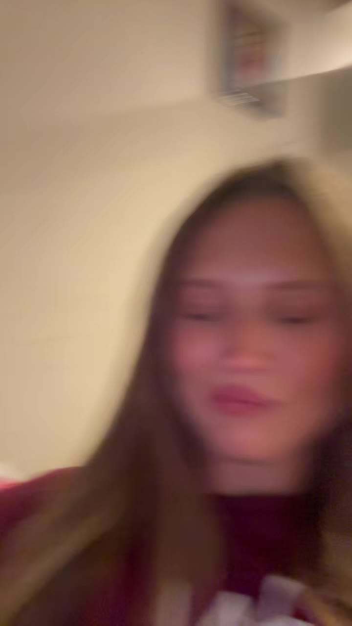 @ellibenny_