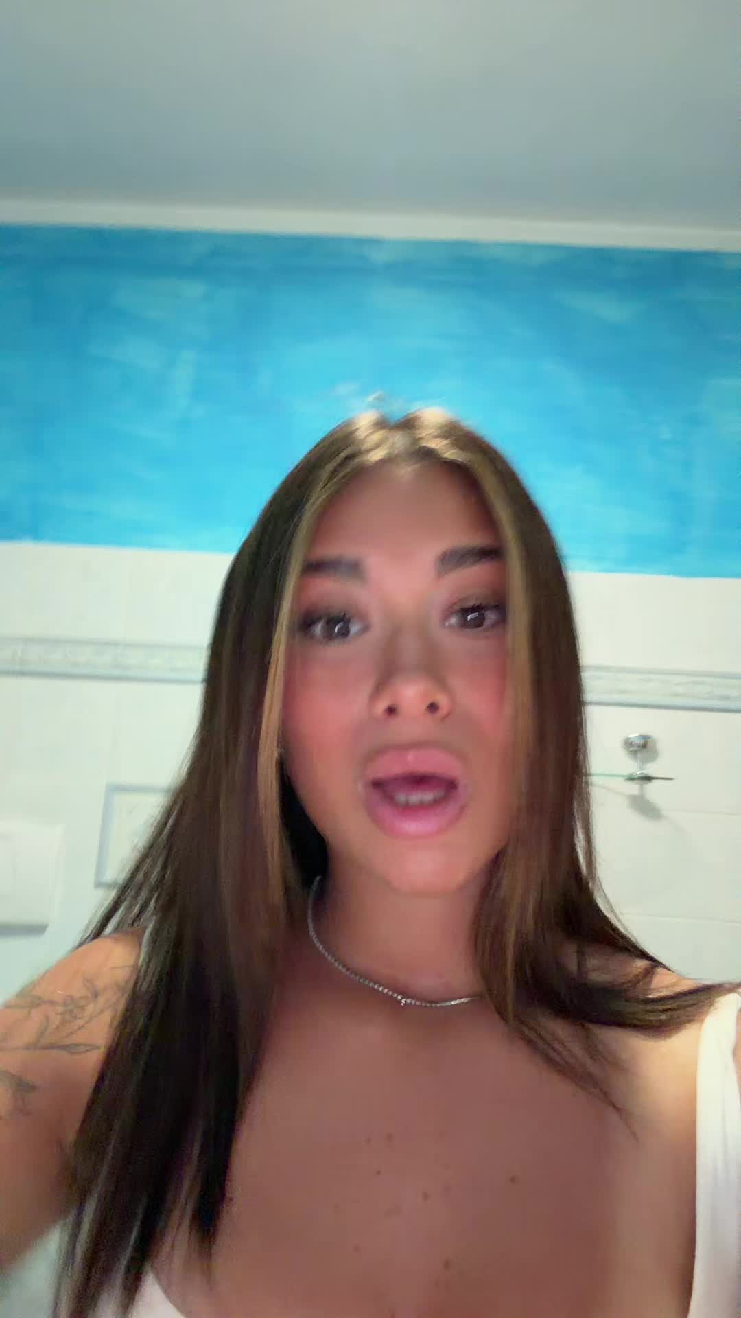 @asiaaapirro
