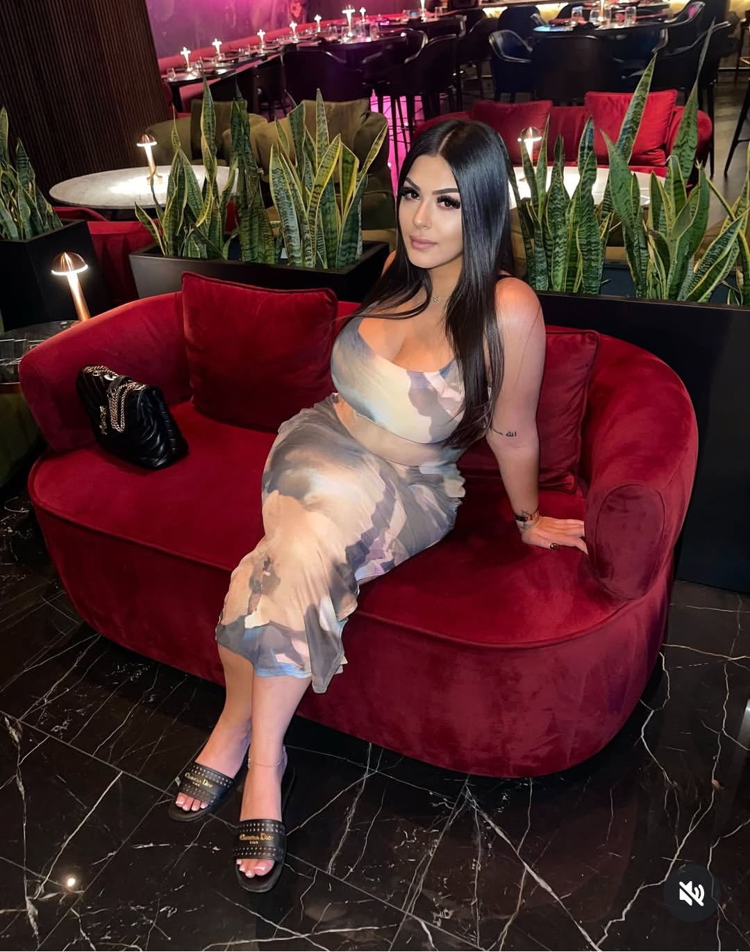 @lindazella