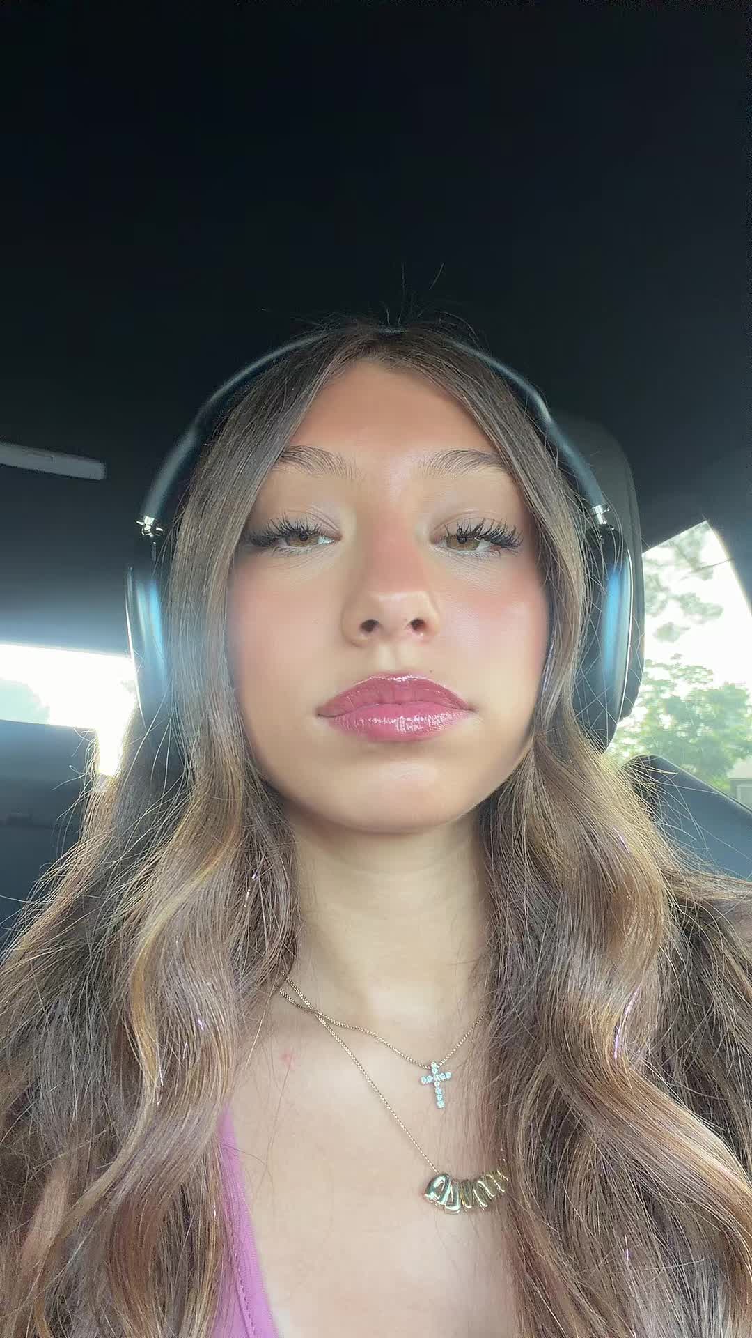 @camila