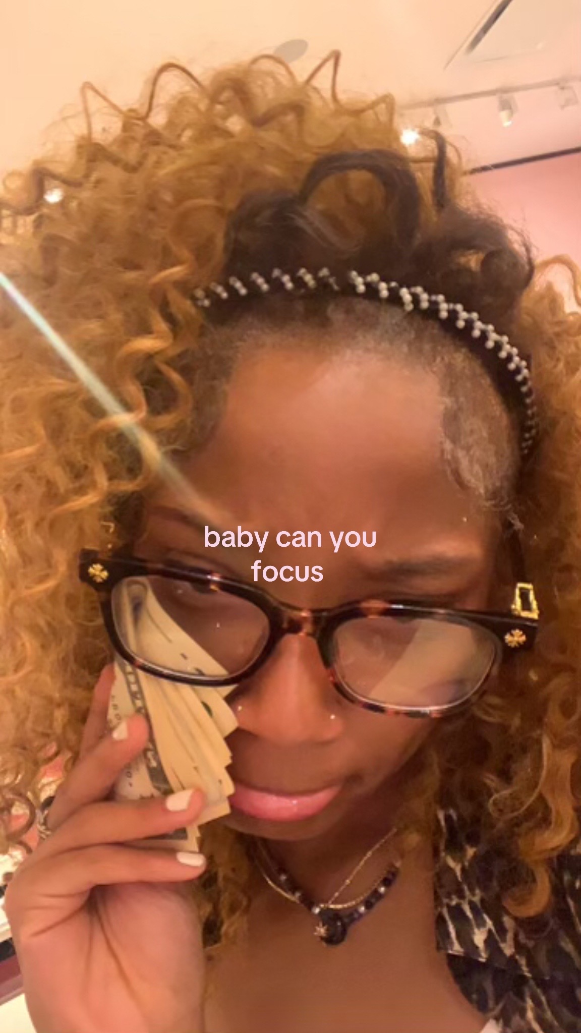 @whoiskori?