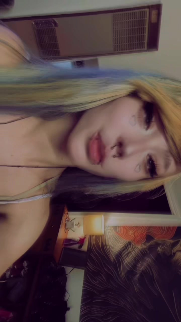@Gothic Hippie
