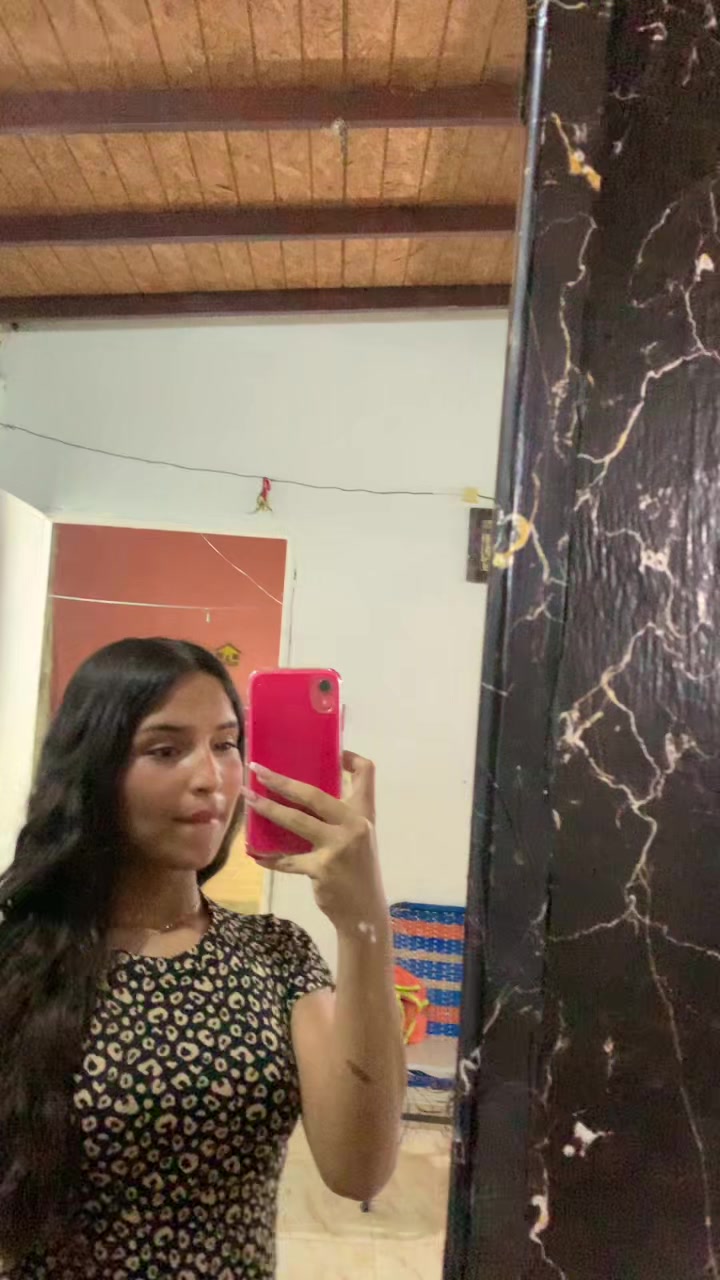 @Valentina💫