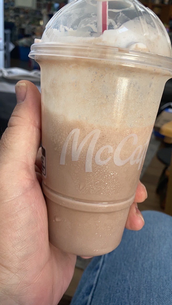 @Mr Em&oslash;ji (Mitch)🎭💀🧠☕️🎀