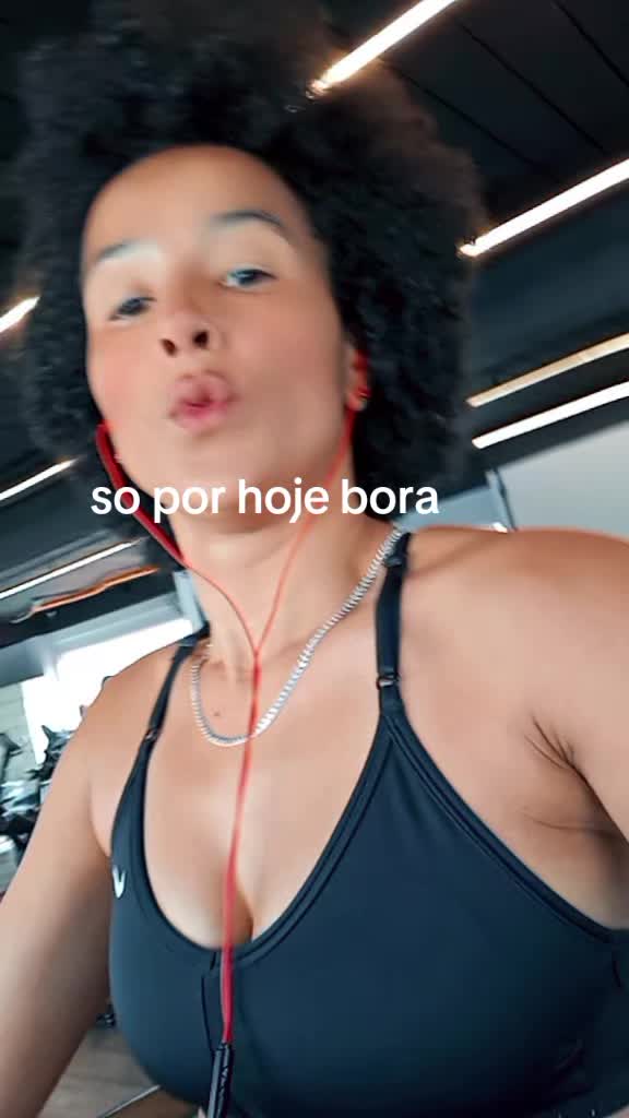 @Nádia
