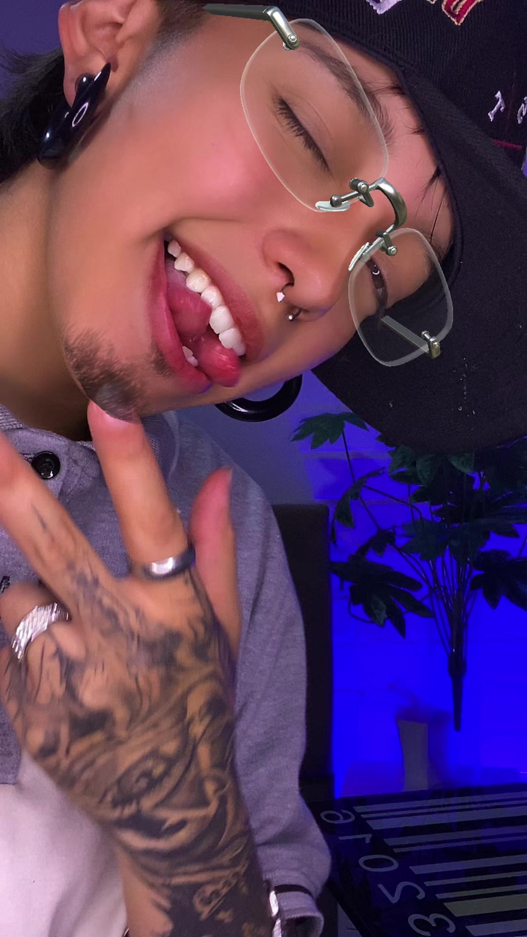@Sg.👹&iexcl;!