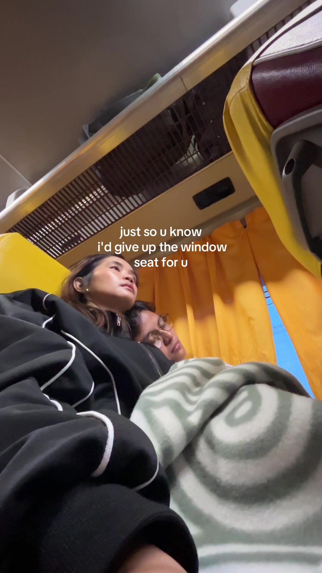 @yna and lay ⋆˚꩜｡♡
