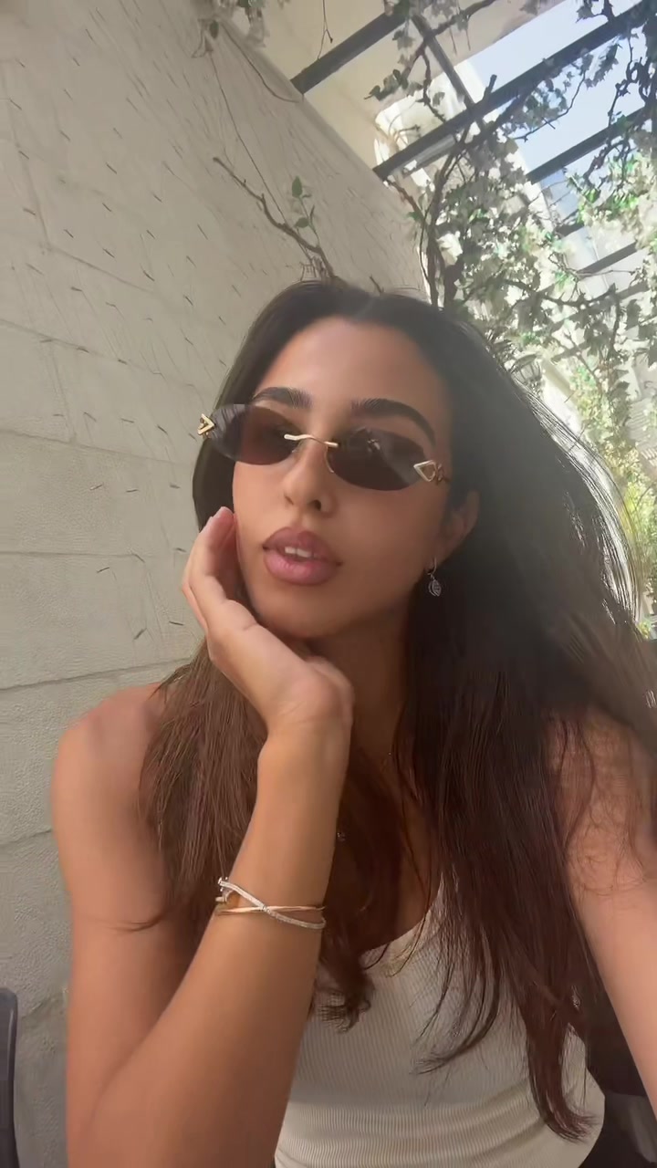 @Layann