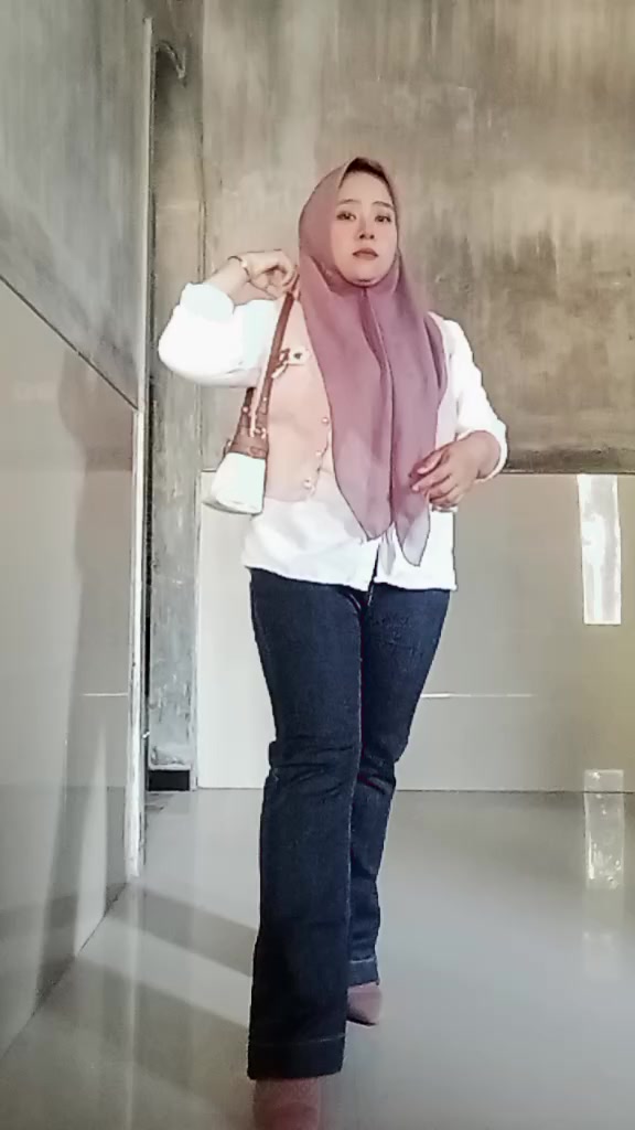 @dinkin&sup1;⁰⁰&sup3;&sup2;⁰&sup2;⁵