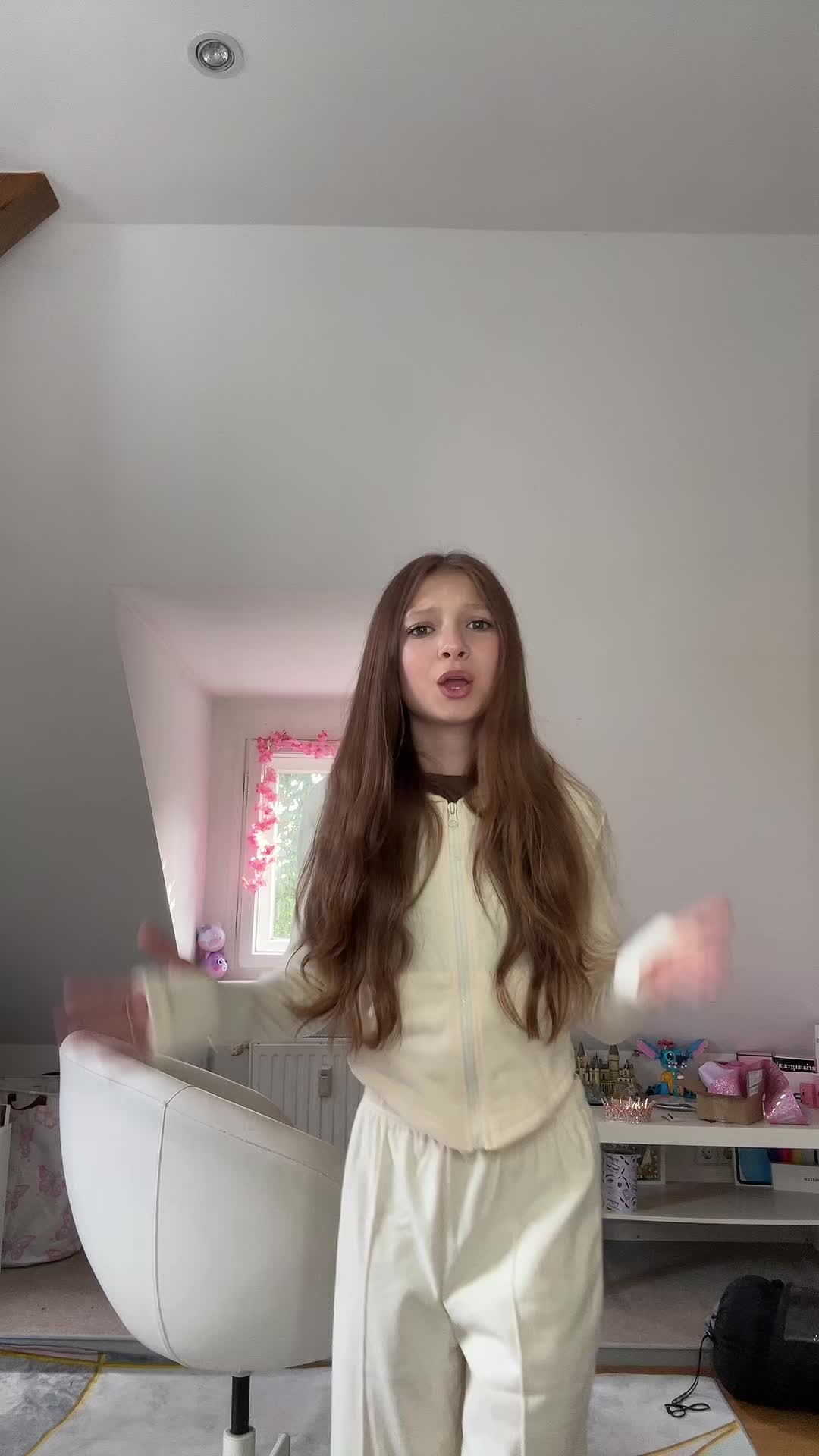 @🐰Это Вика🌸