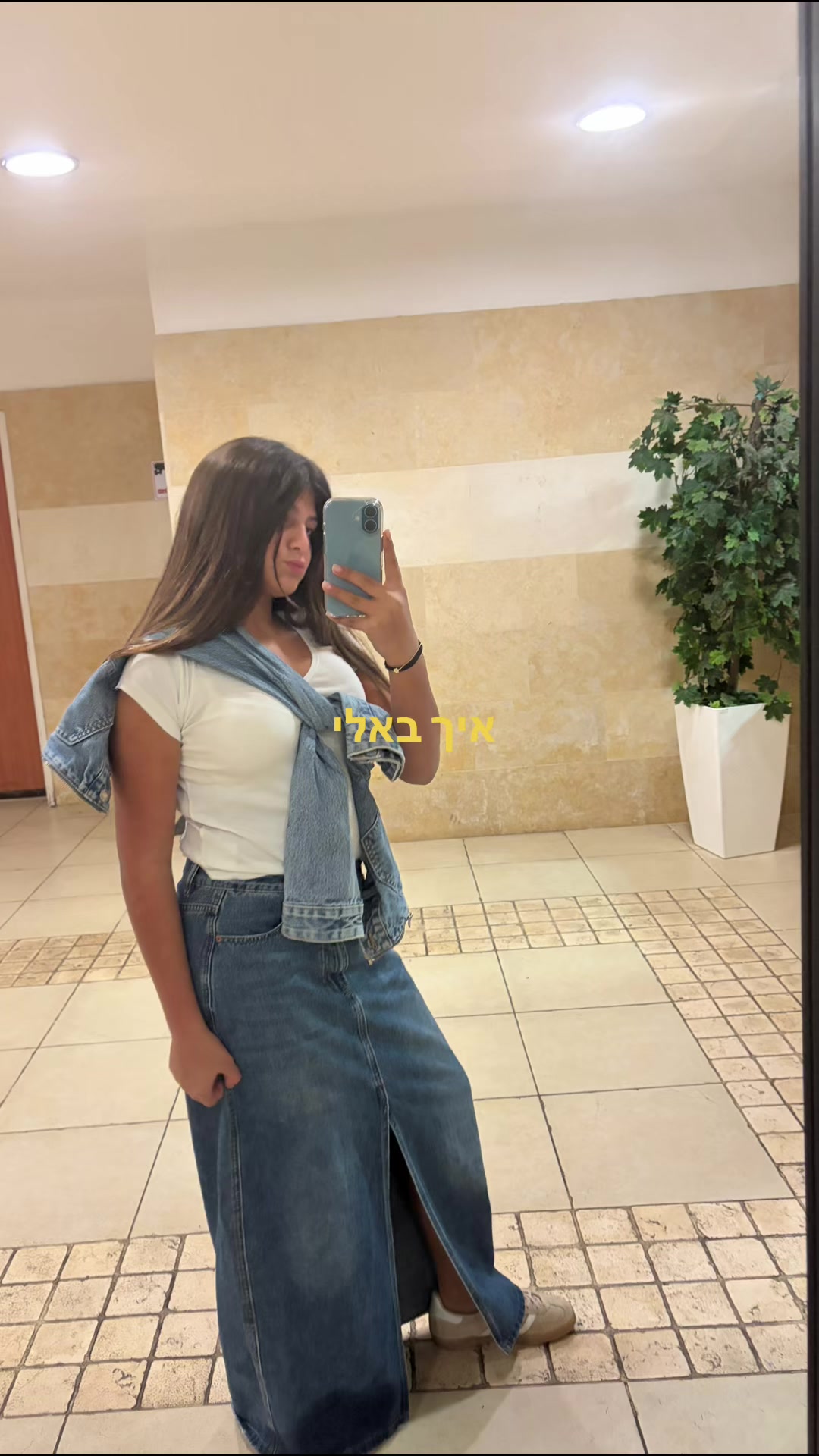 @Lian.                       🪳