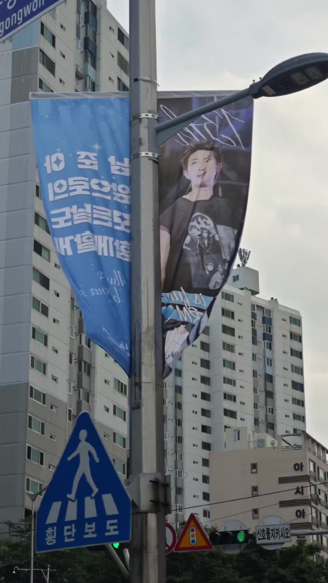 @xristinantou크리스 그리스 한국