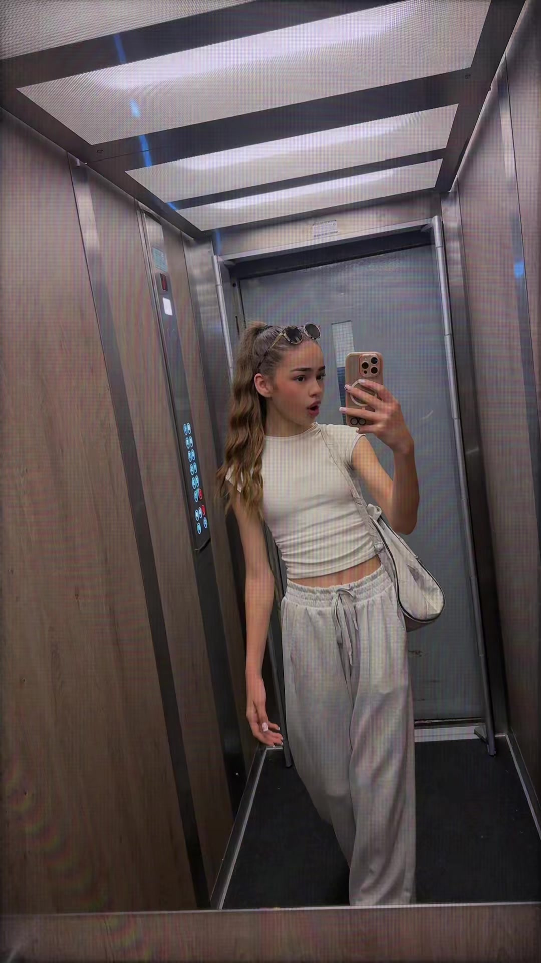 @M_A21305