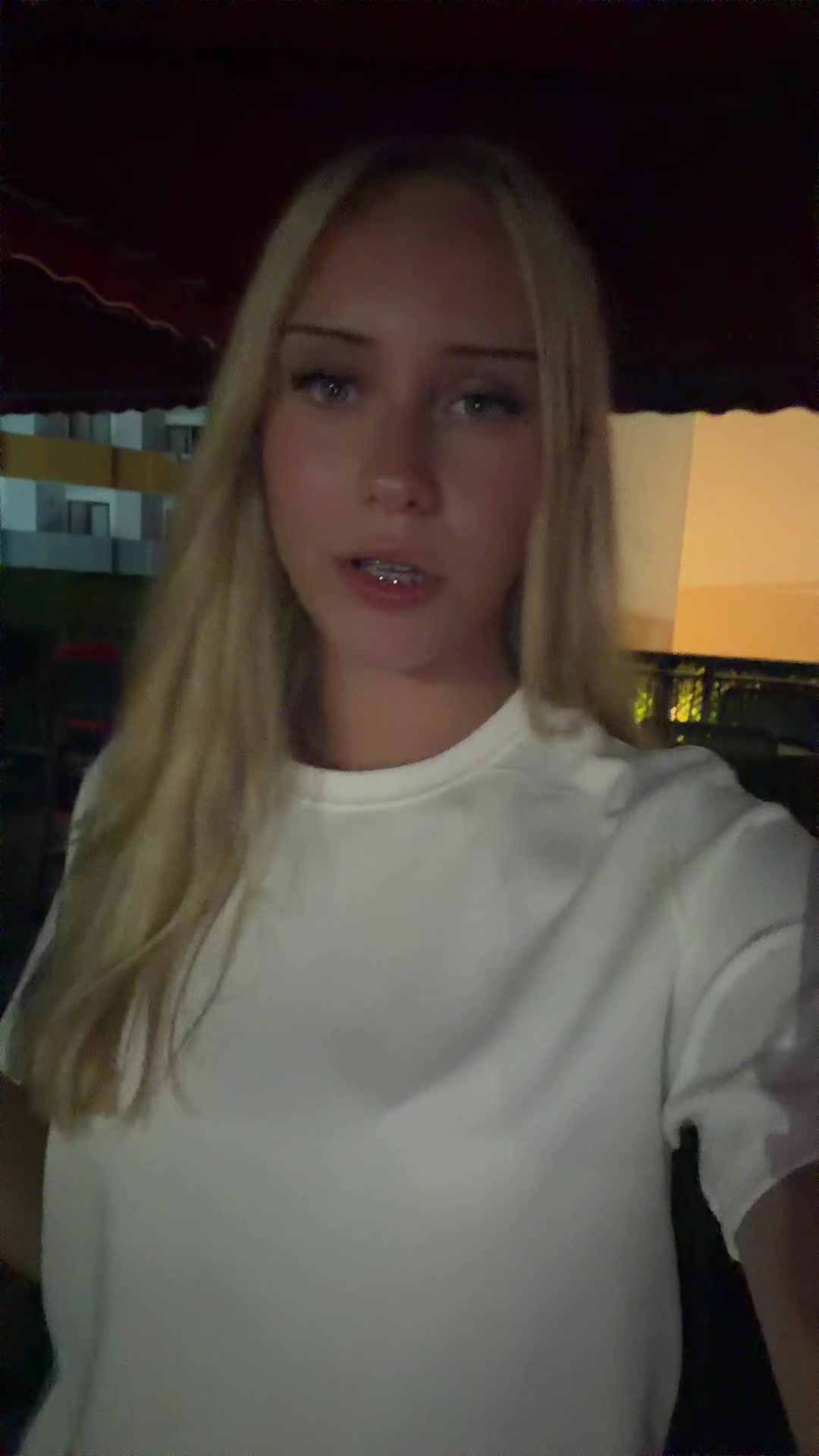 @𝐄&lsquo;🦇