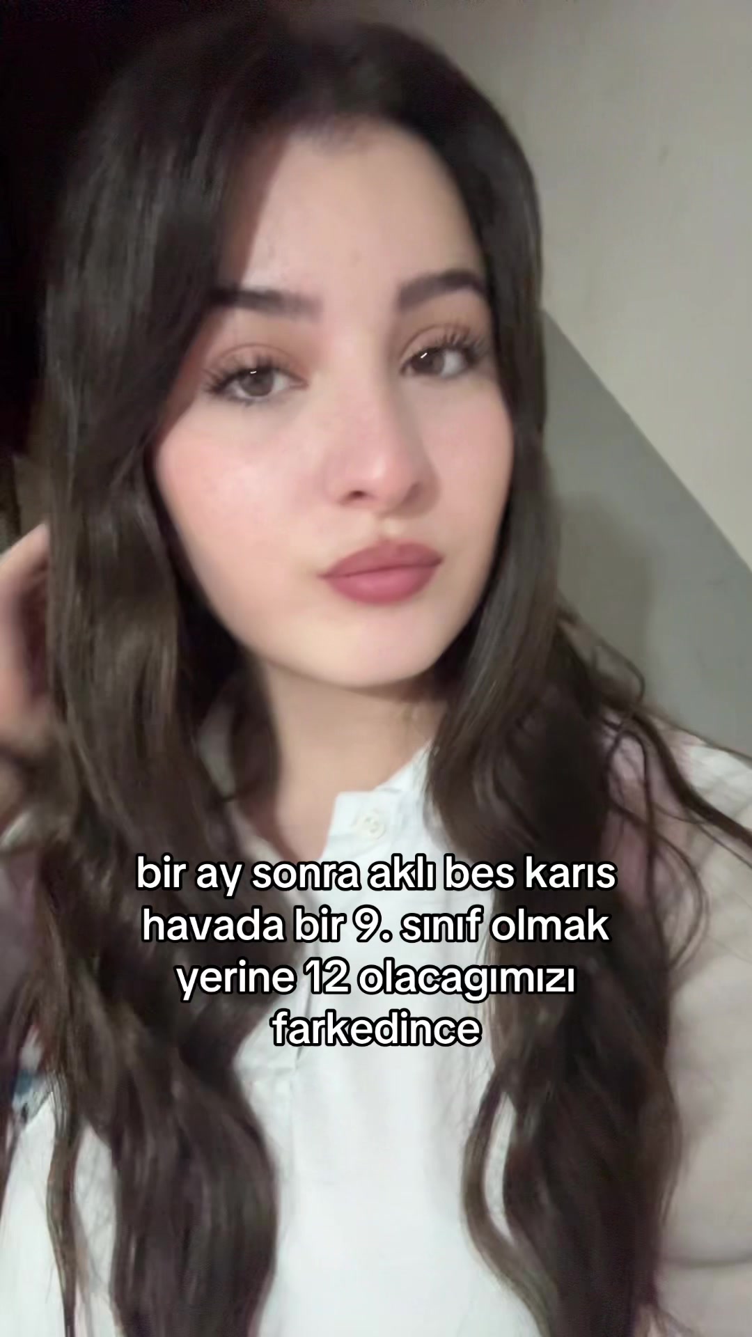 @EK.
