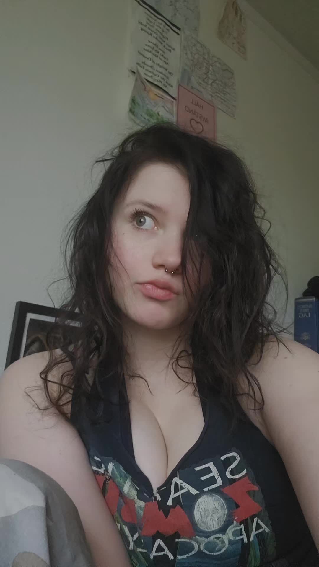 @𝔅𝔞𝔱 𝔊𝔦𝔯𝔩 👻