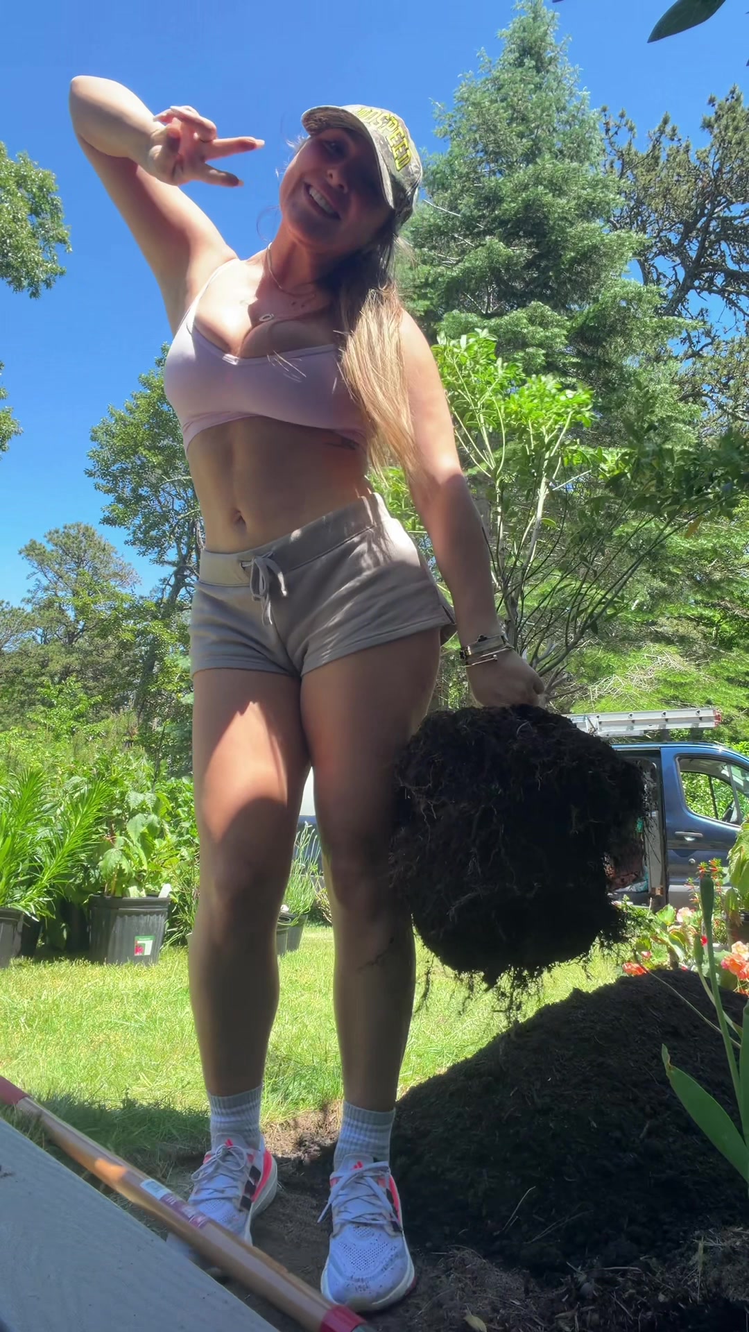 @LexisDeanna