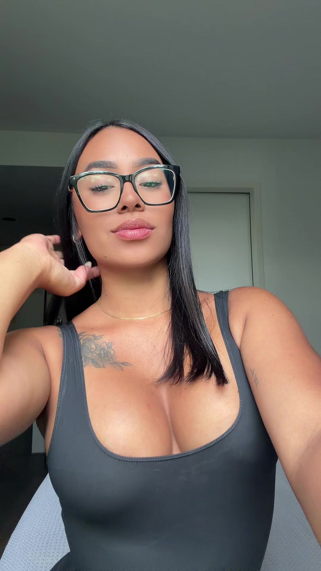 @KarolayE.