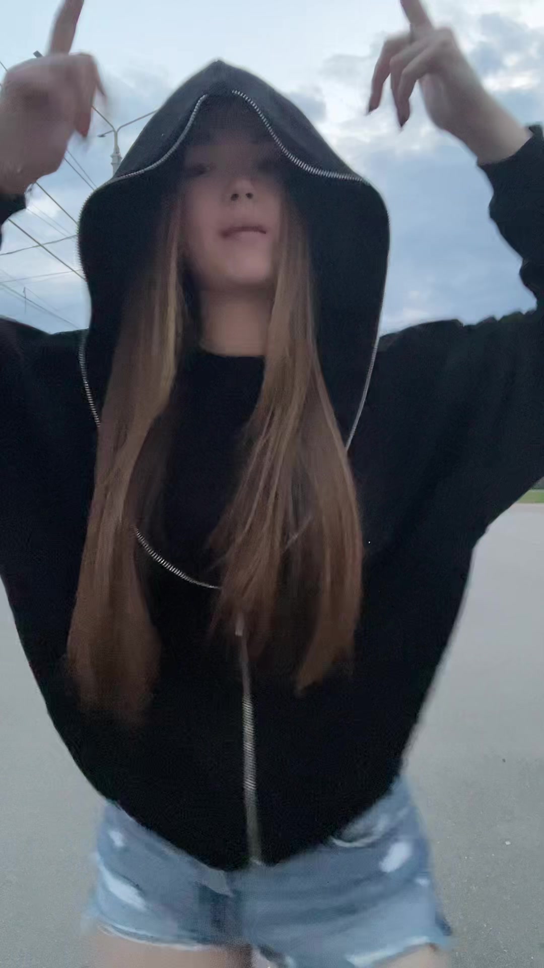 @ксюндель