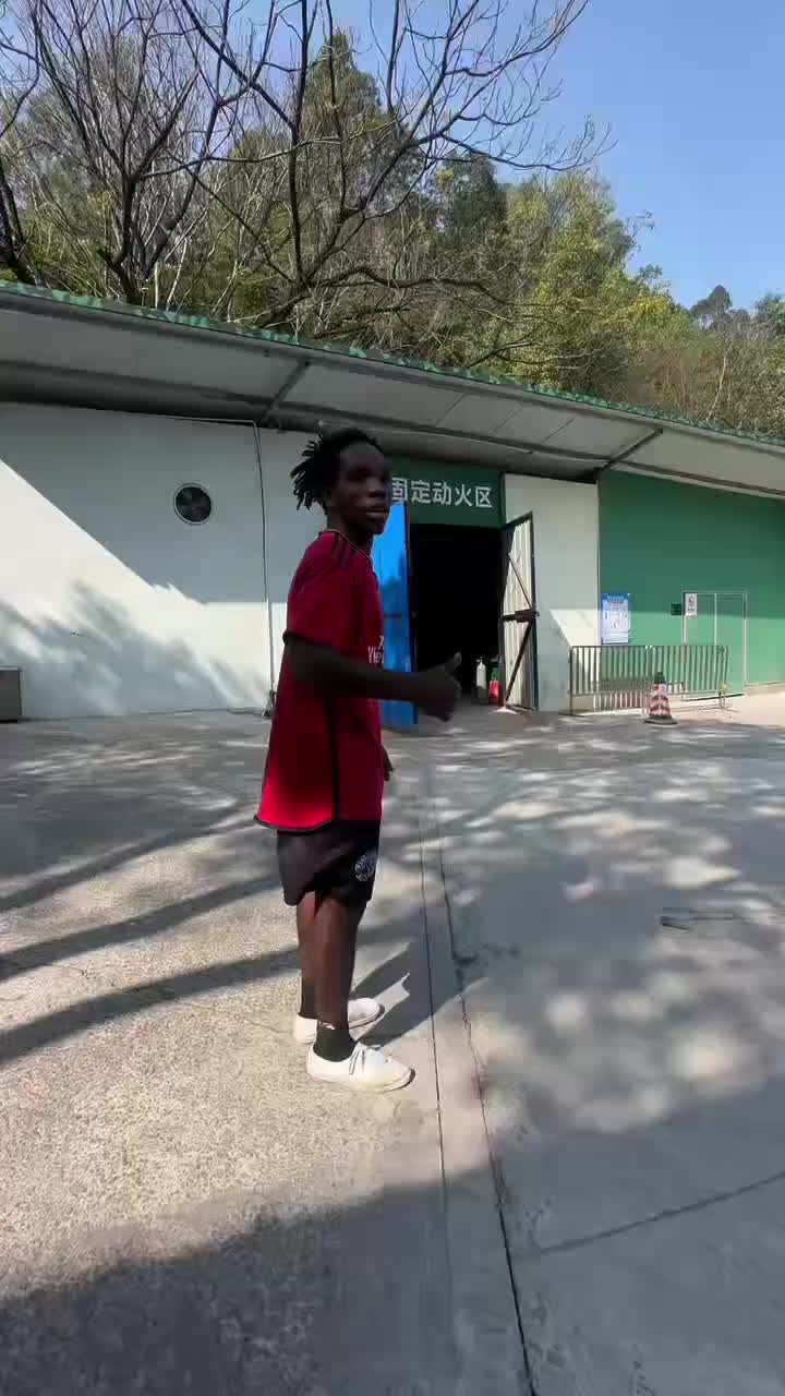 @Zombie _256🇺🇬
