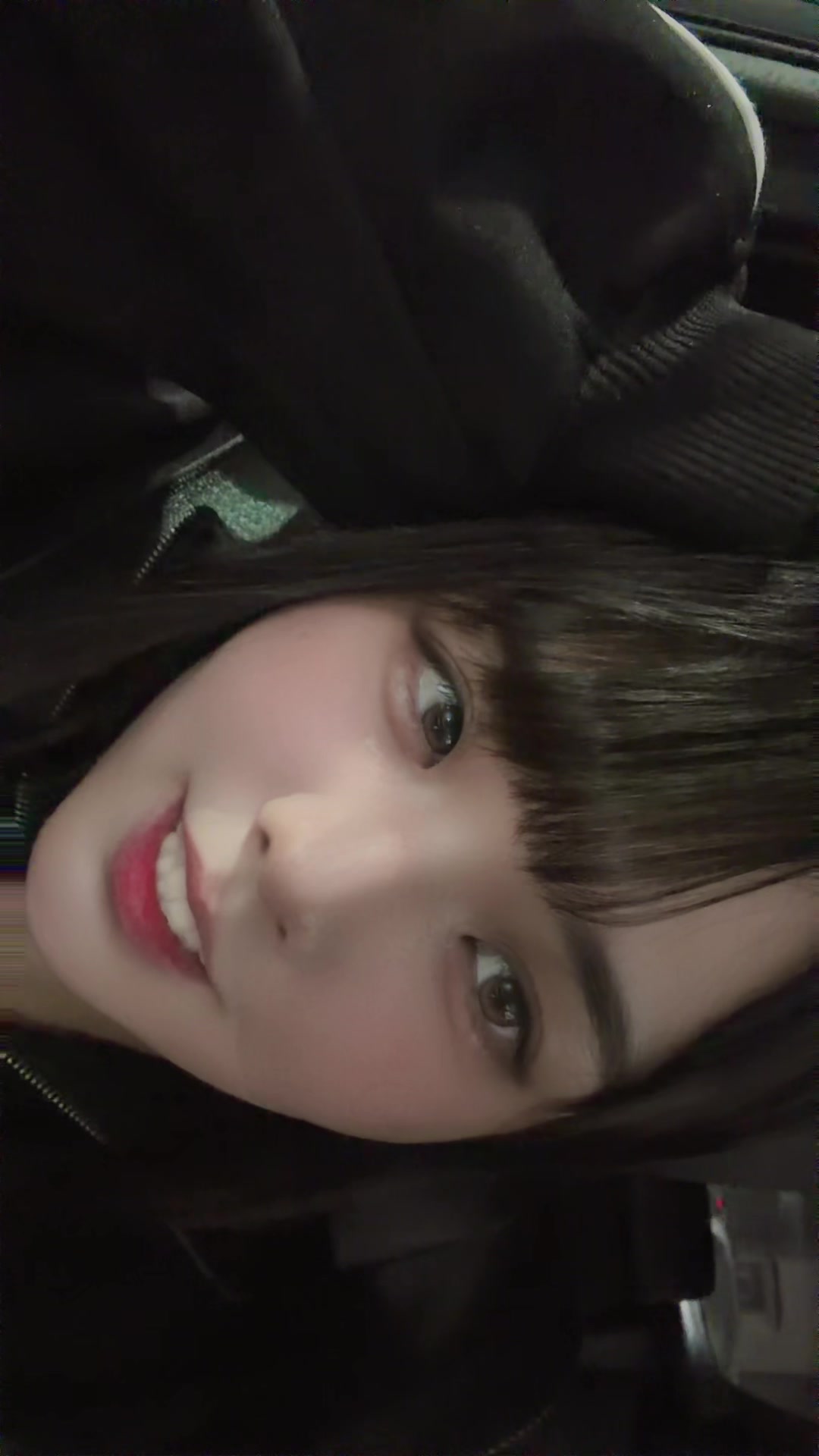 @りな