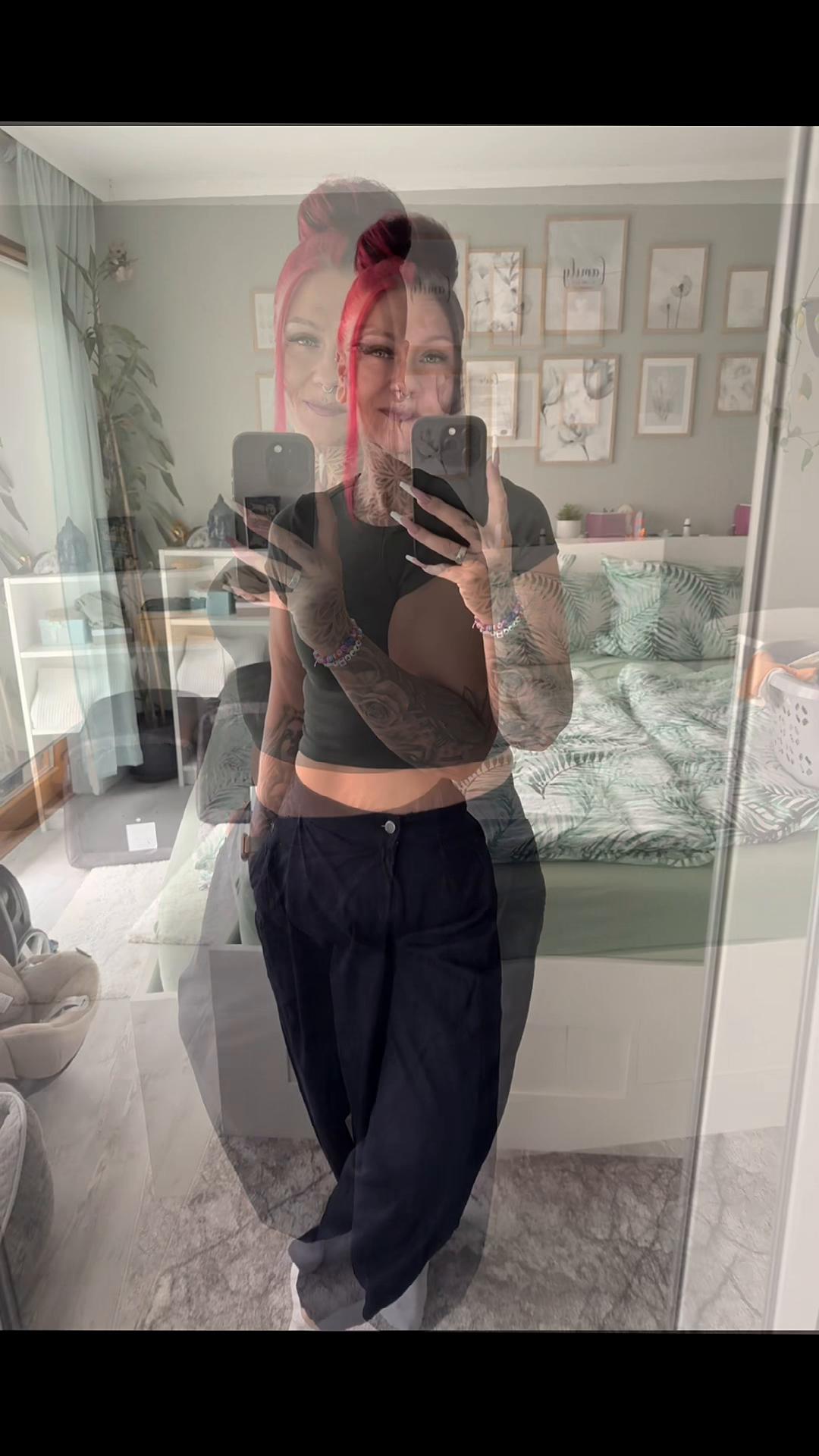 @𝑀𝒶𝓃𝒿𝒶 🍒