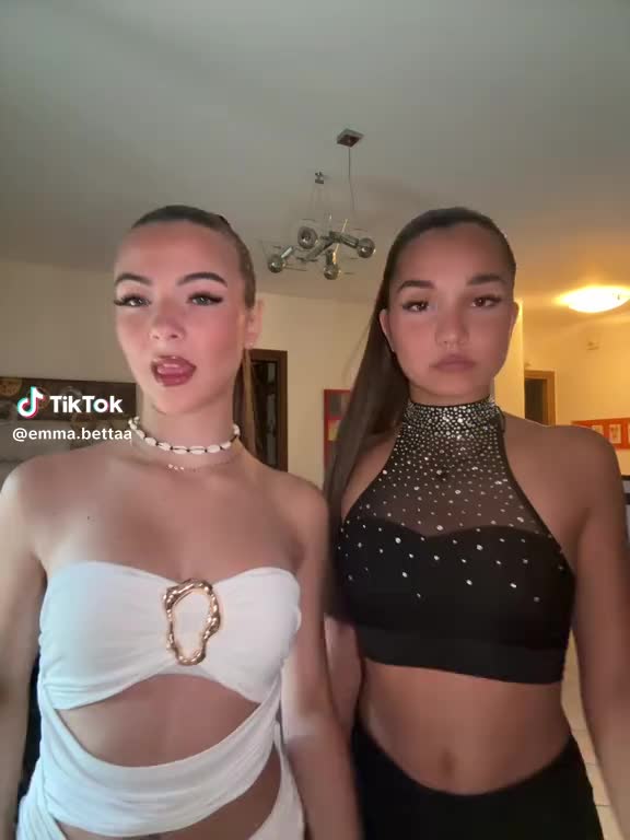 @⚜️post&repostgirls⚜️