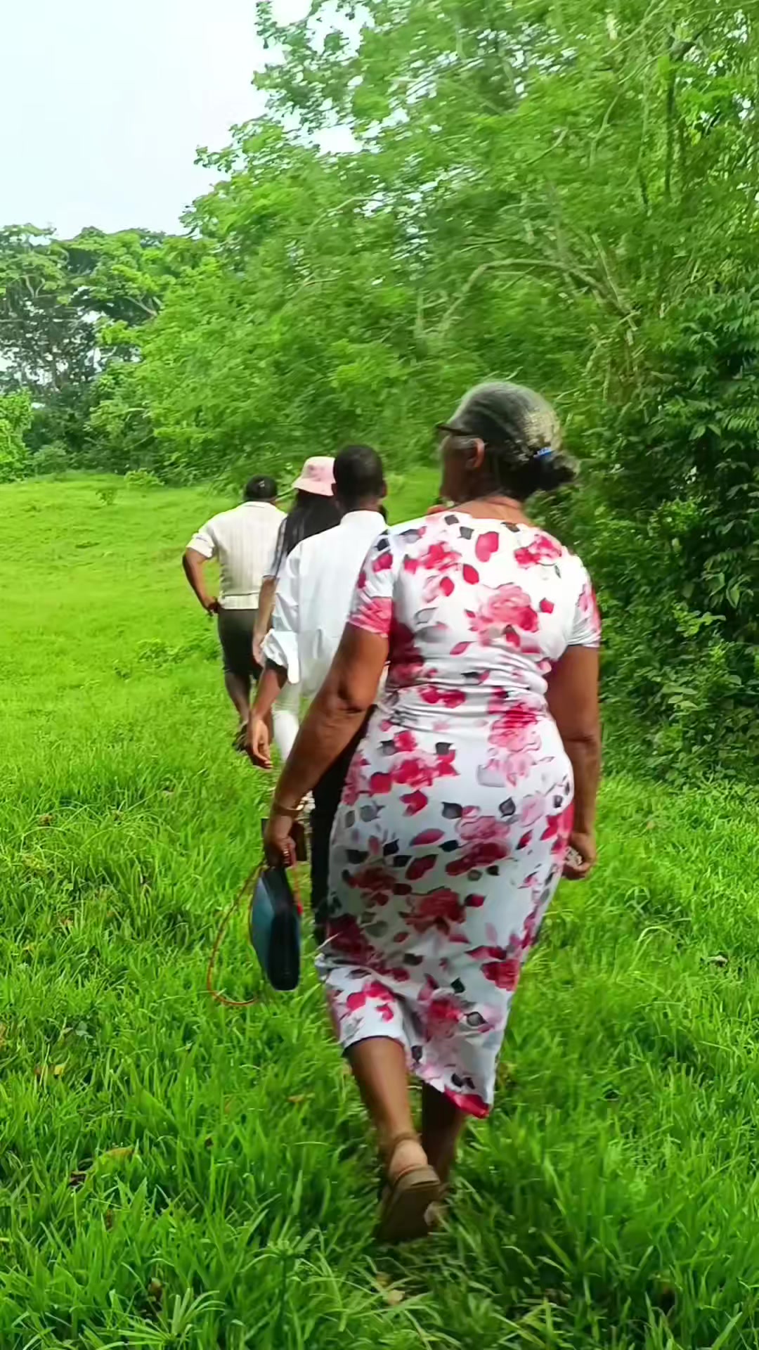 @PASTOR HENRI MART&Iacute;NEZ OFICIAL