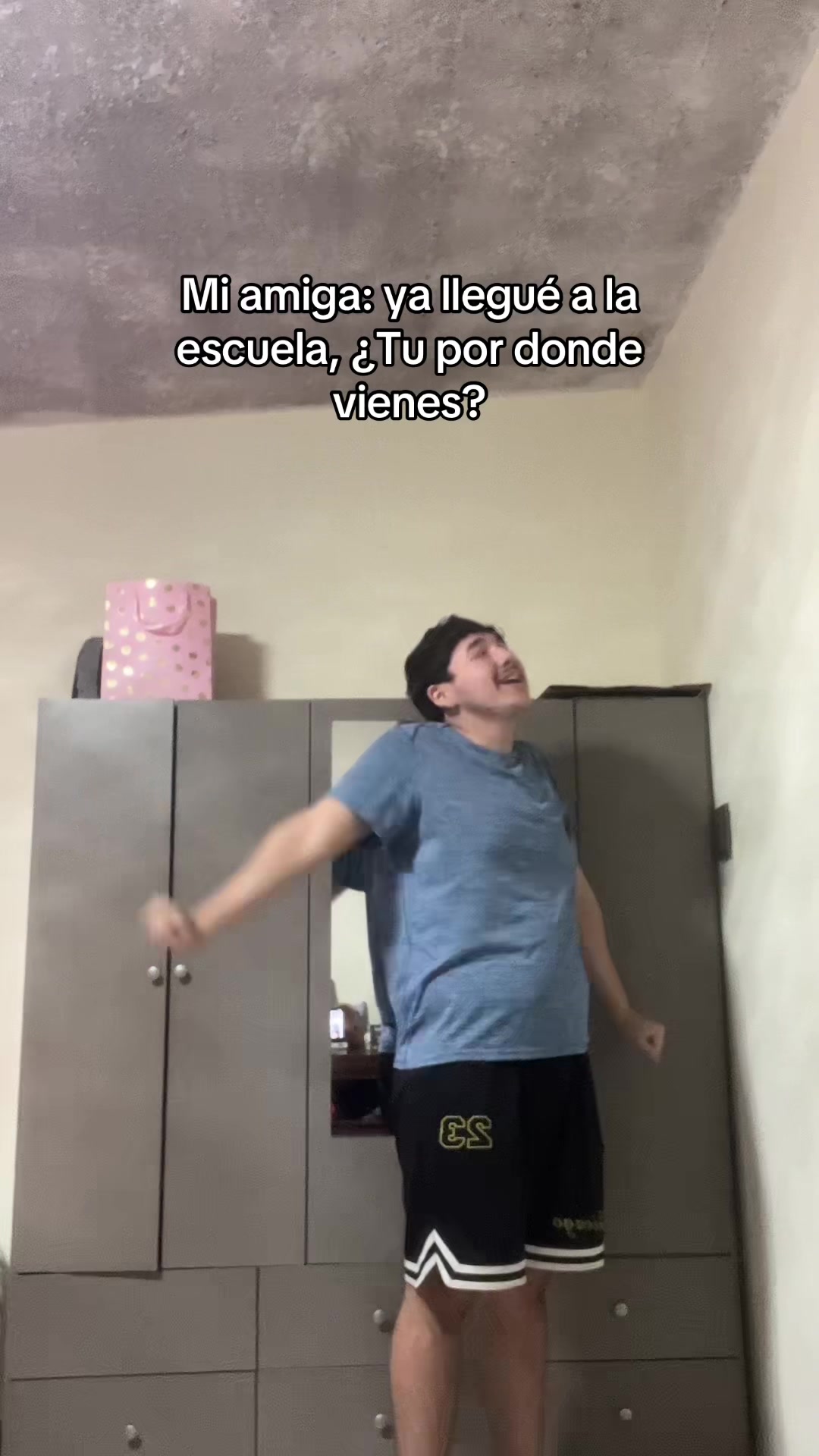 @Soyadrianrussell