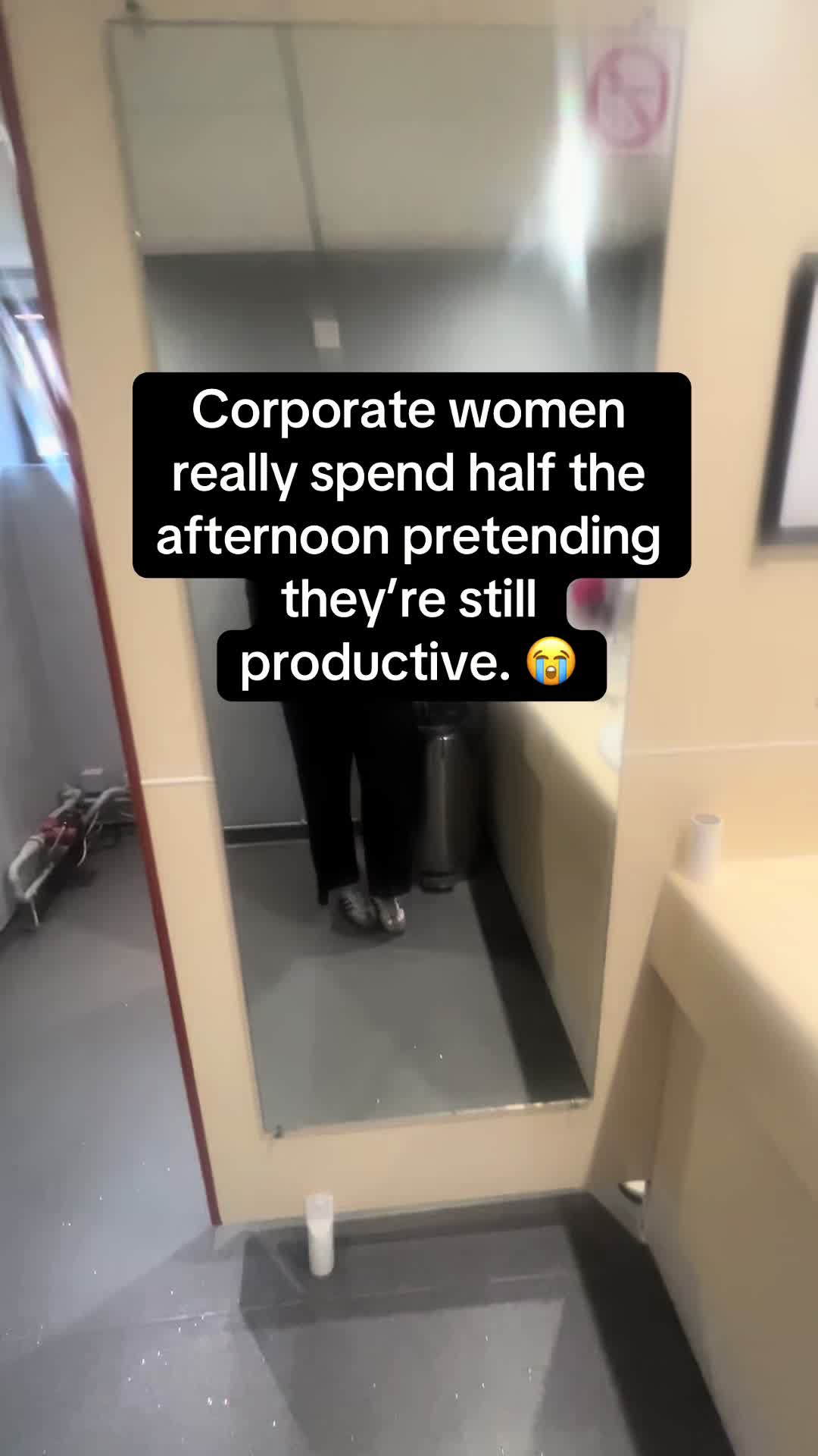 @Corporate Girl Side Income