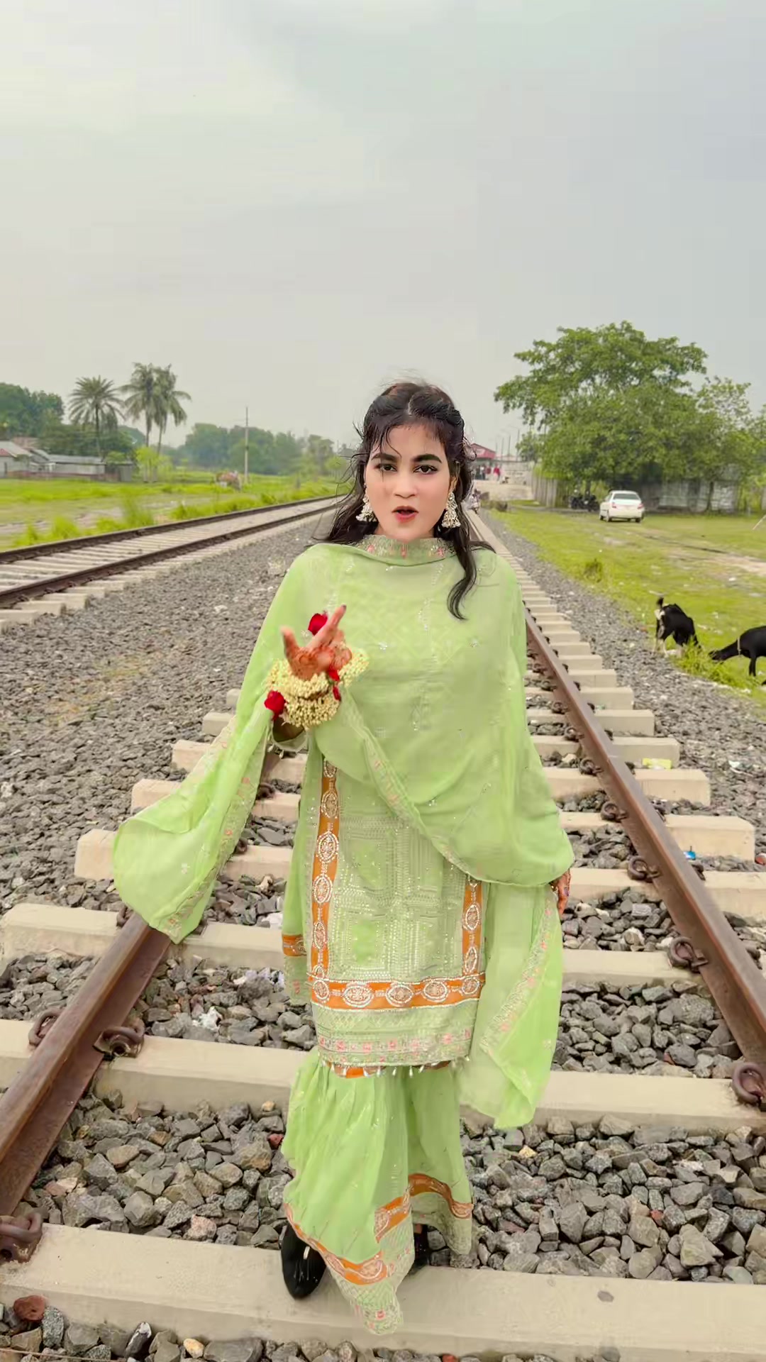 @পাবনার মেয়ে 💃চাঁদনী 😜