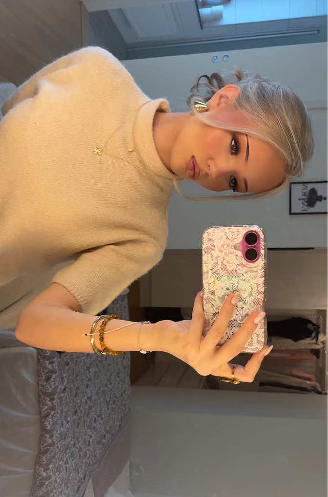 @ℳ𝑒𝓁𝒾𝓃𝒶 ❦