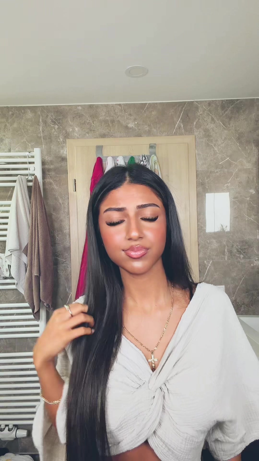 @LiveTina250k