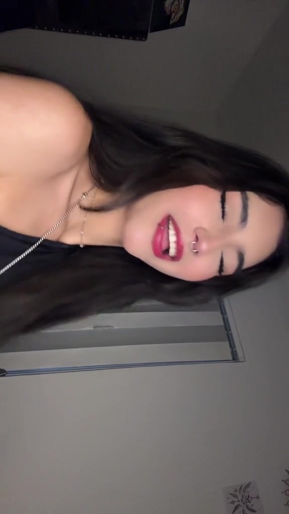 @Valerixxd