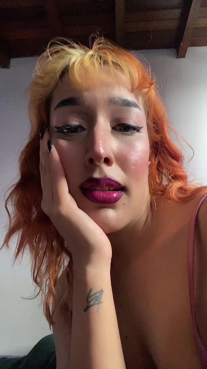 @𝖘𝖜𝖊𝖊𝖙 𝖇𝖑𝖔𝖔𝖒🌹