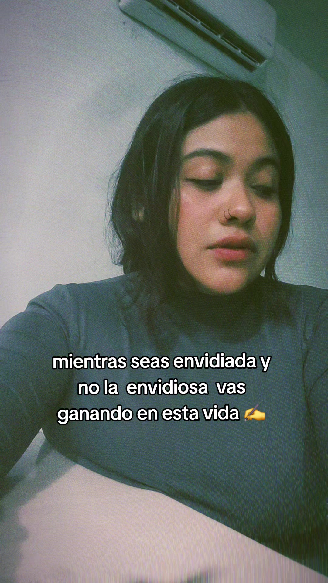 @Neey👾