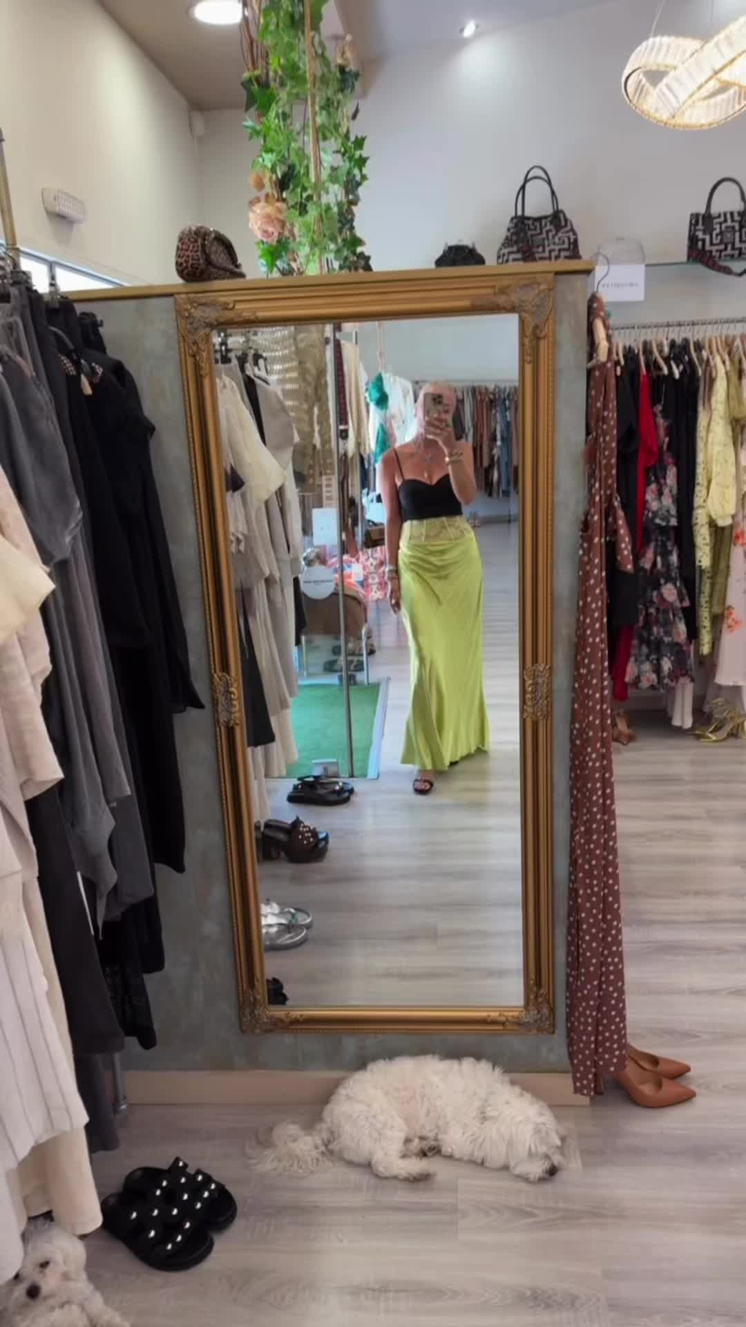 @Islandboutique by Elsa Toli