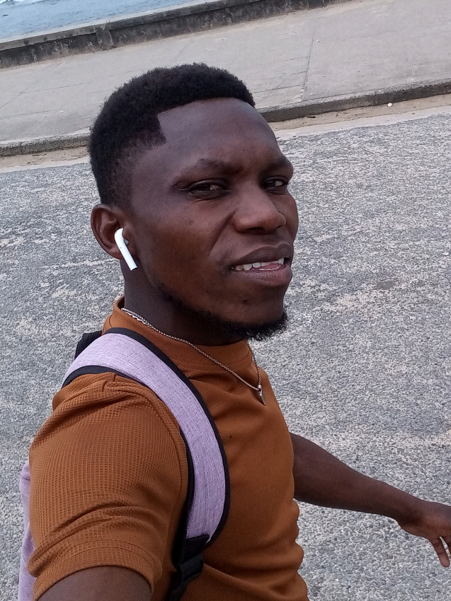 @Mr Go back