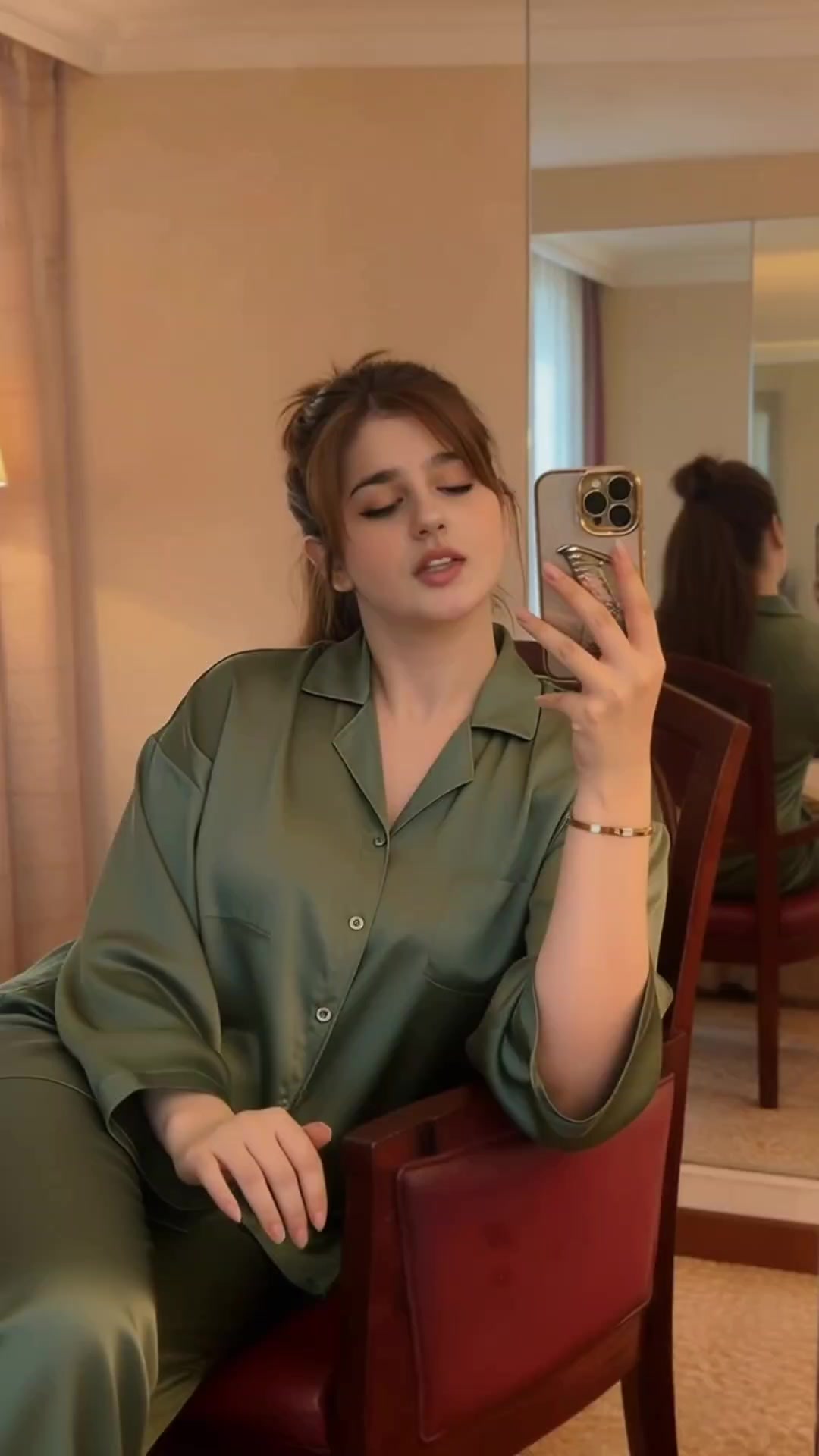 @𝙃𝙀𝙀𝙍 🌸