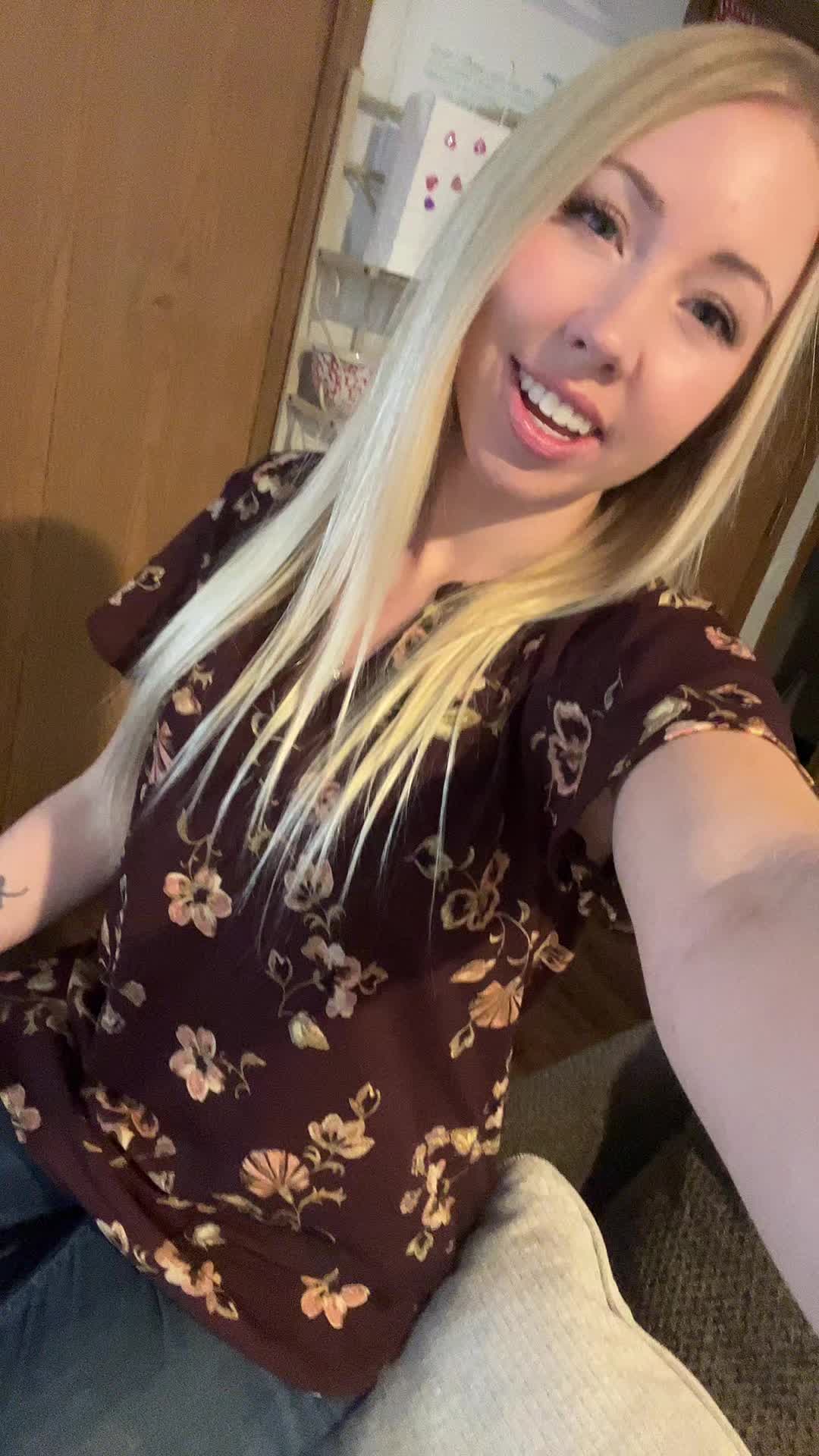 @Blondie_93