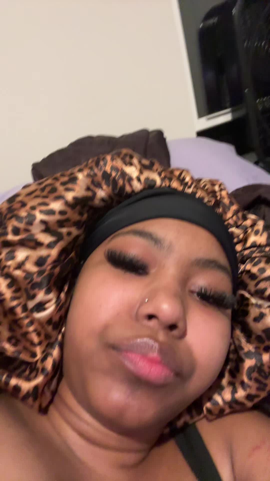 @ziyybay on ig