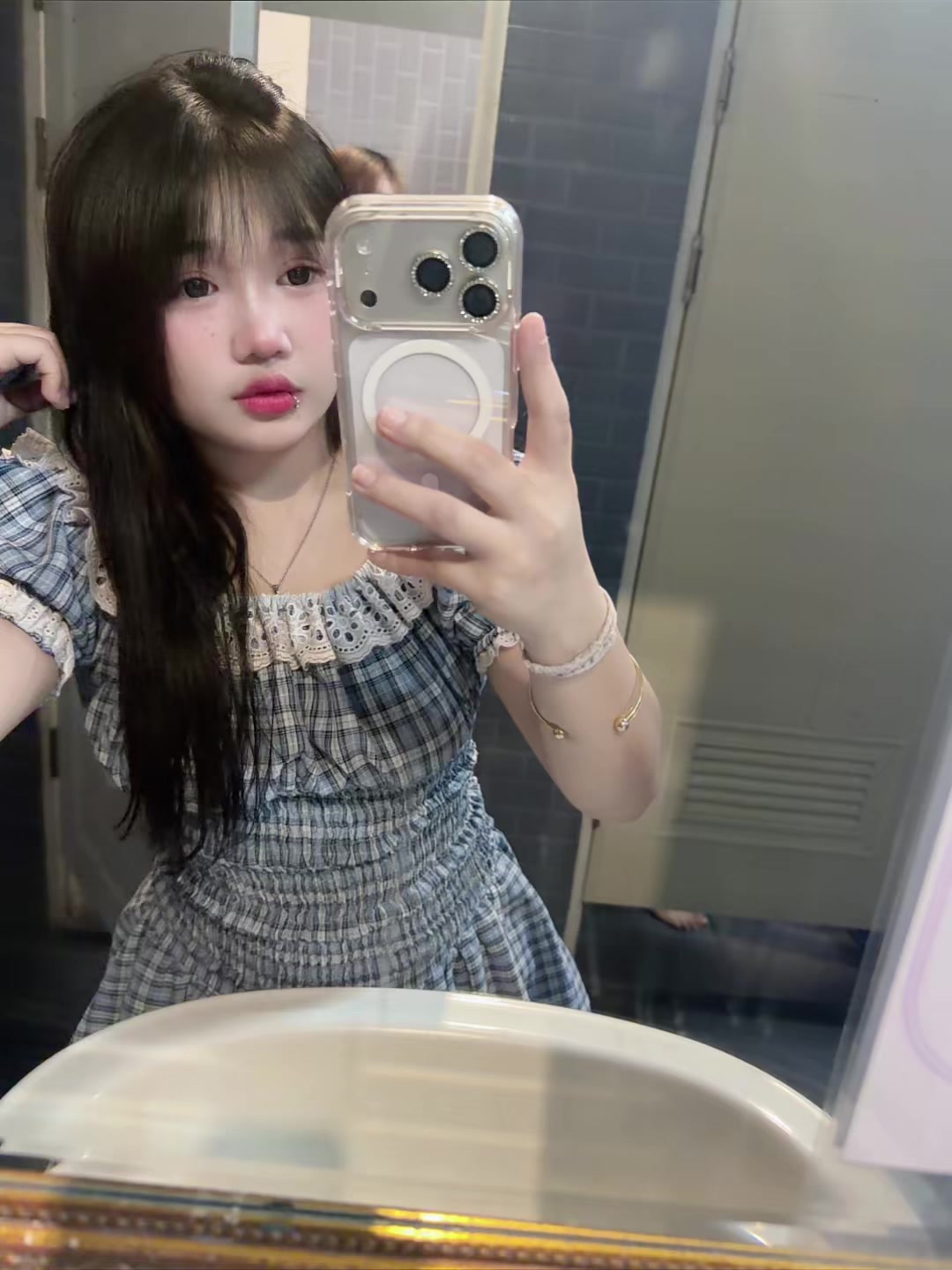 @🐽