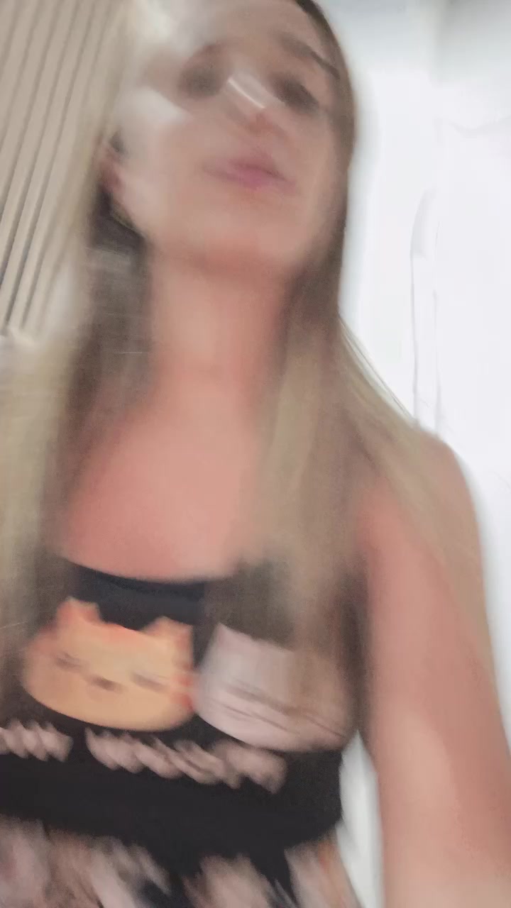 @danielaasuaje268