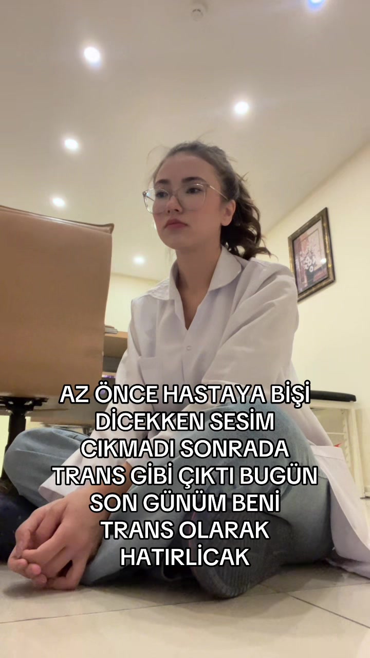 @Ayşenur