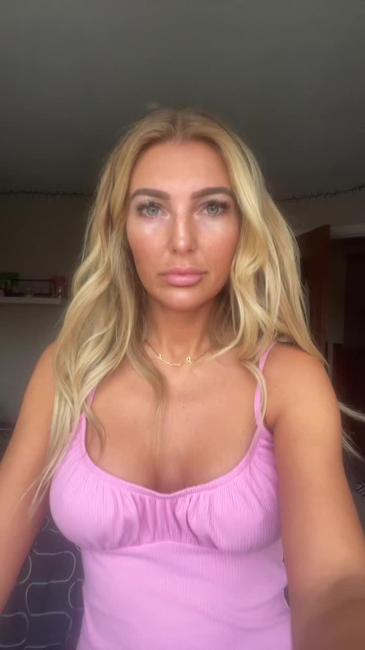 @yourwifefarrah
