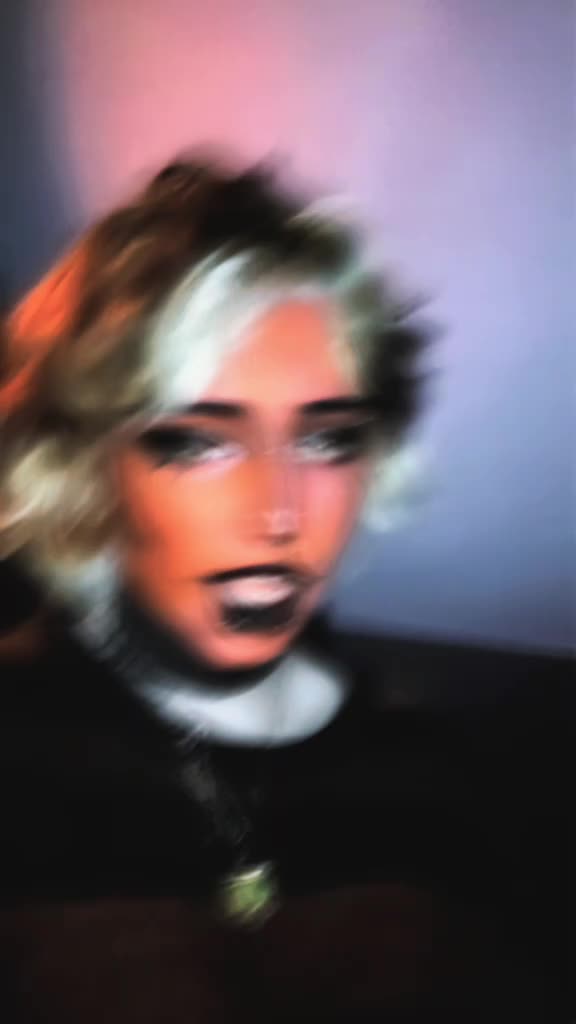 @Jinx ☠️🖤🩸