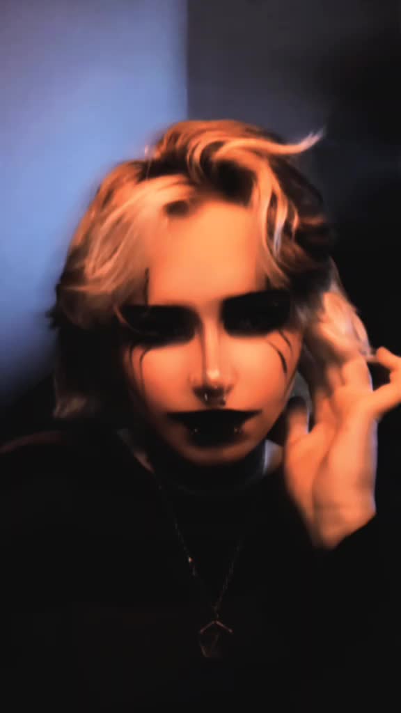 @Jinx ☠️🖤🩸