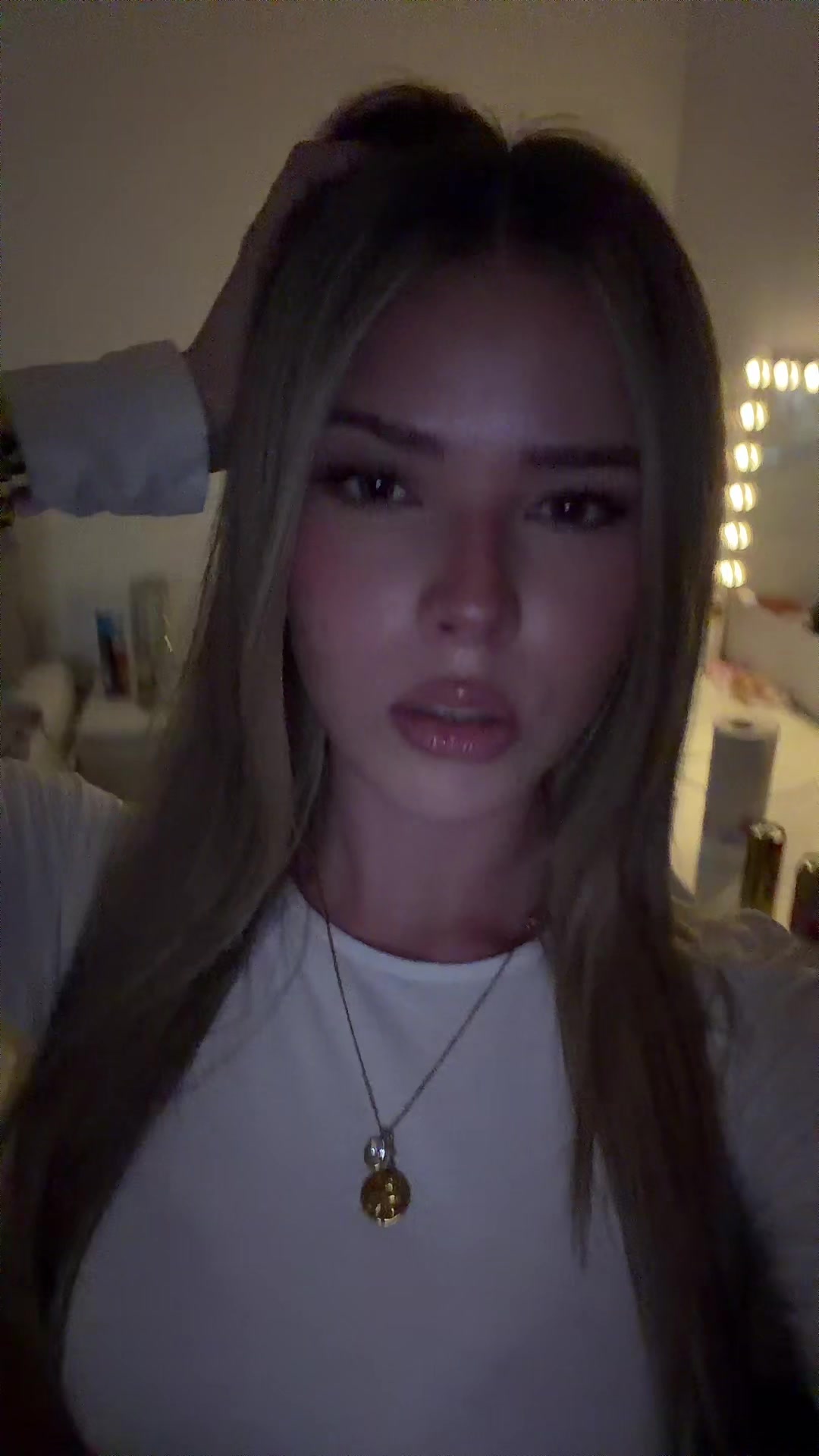 @𝖠 𝖽 𝖾 𝗅 𝗂 𝗇 𝖺 ❤︎︎