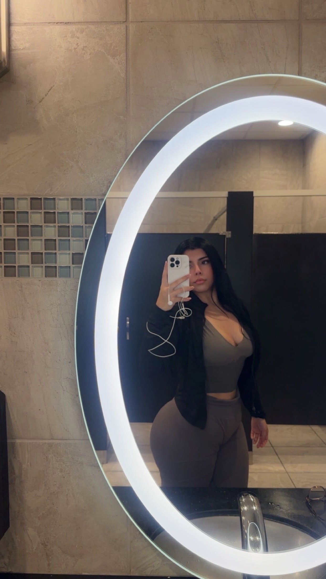 @sarah m.