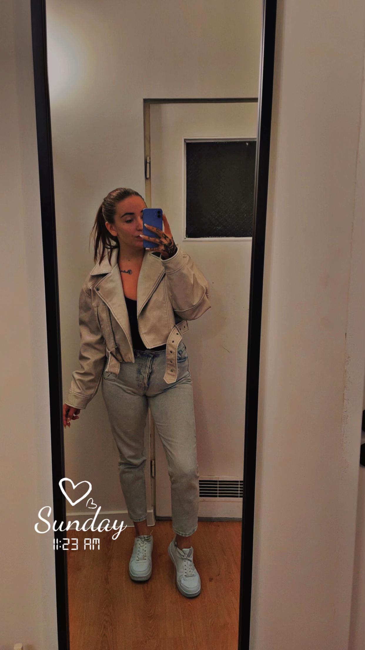 @Karmelciaaa_